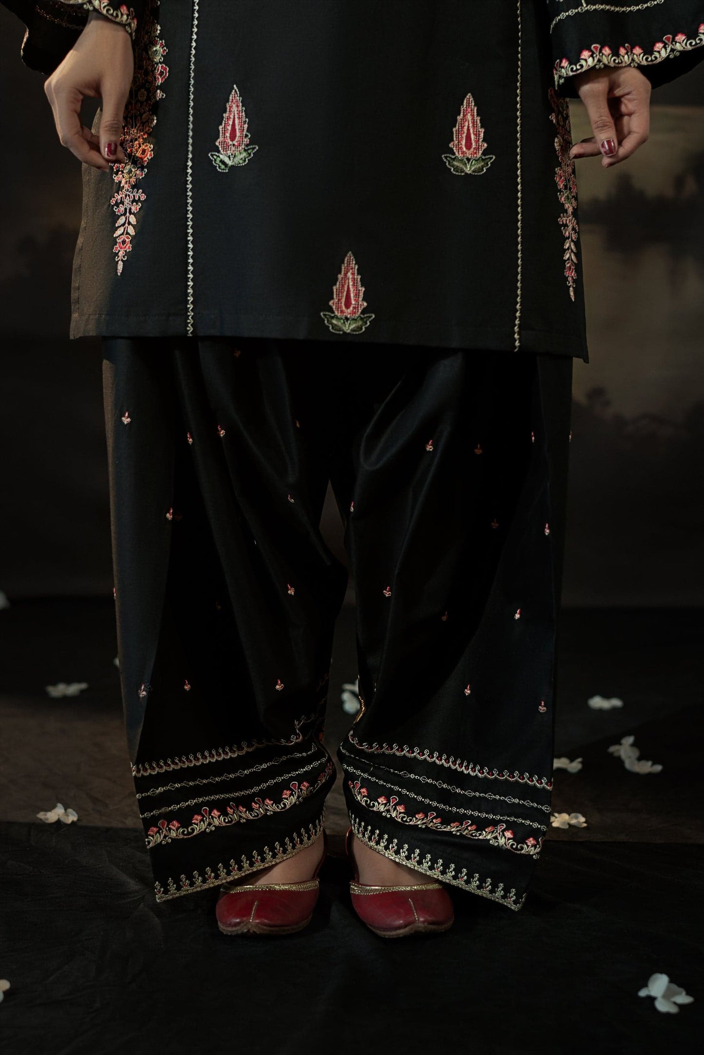 Black Iris Long Length (Embroidery 2 Pcs)