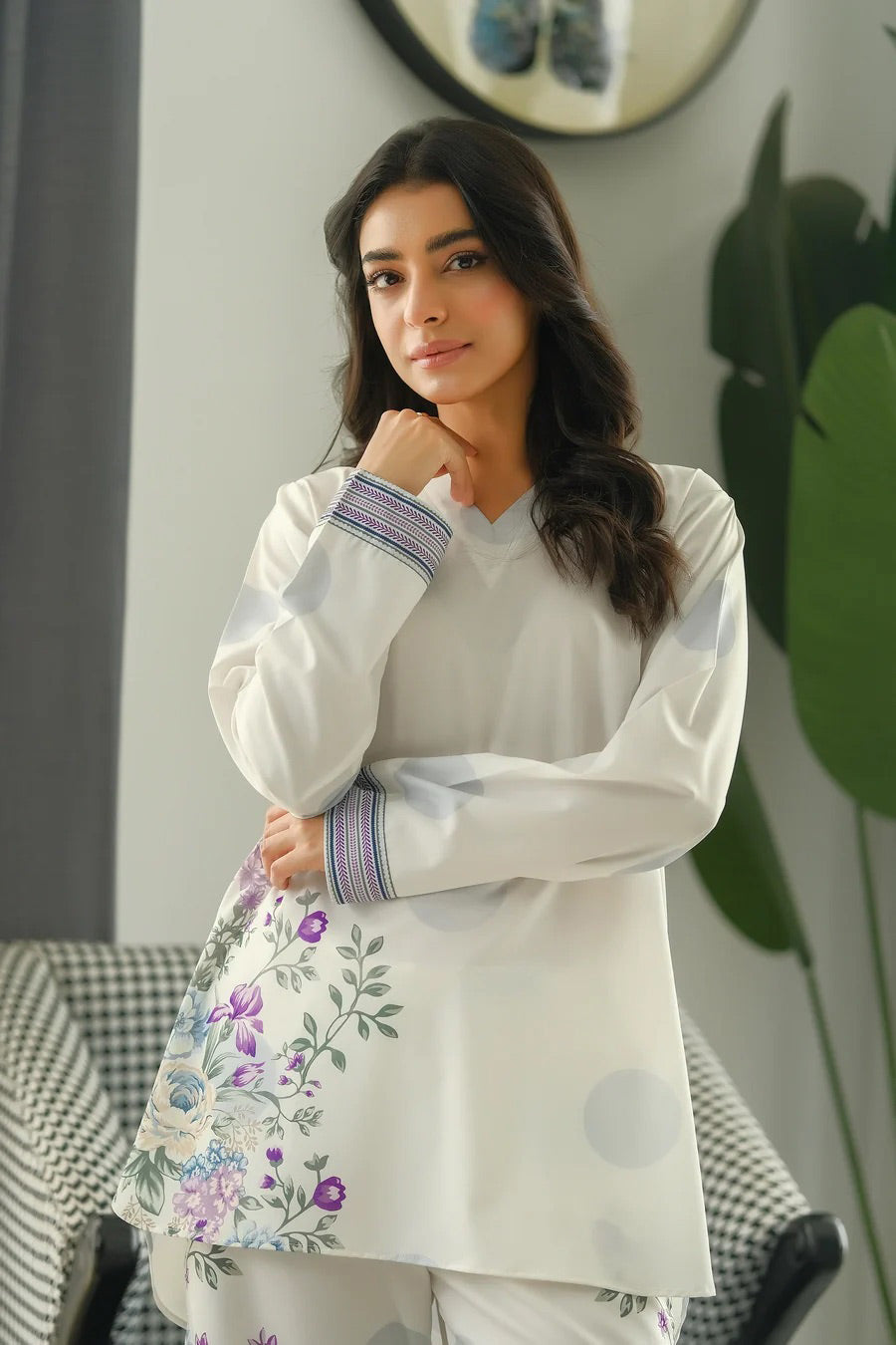 Vyara - Digital Printed 2 Pcs PREMIUM FABRIC | SUMMER FIT | STITCHED-1200
