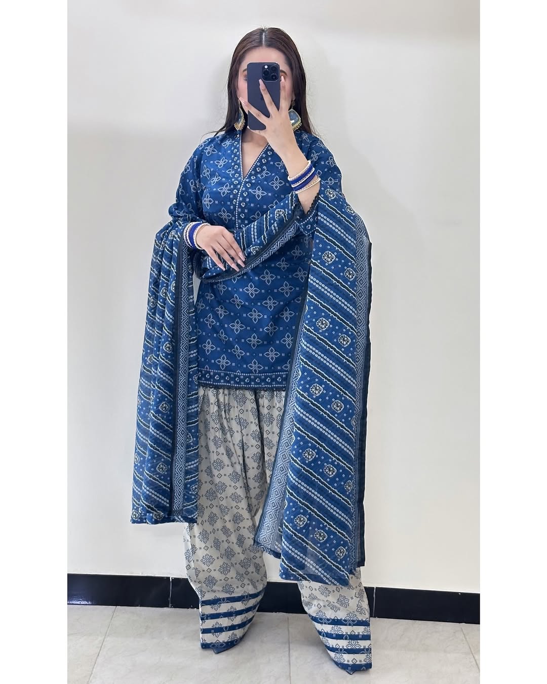 YOHO - Digital Printed 3 Pcs PREMIUM FABRIC | SUMMER FIT | STITCHED - 3215