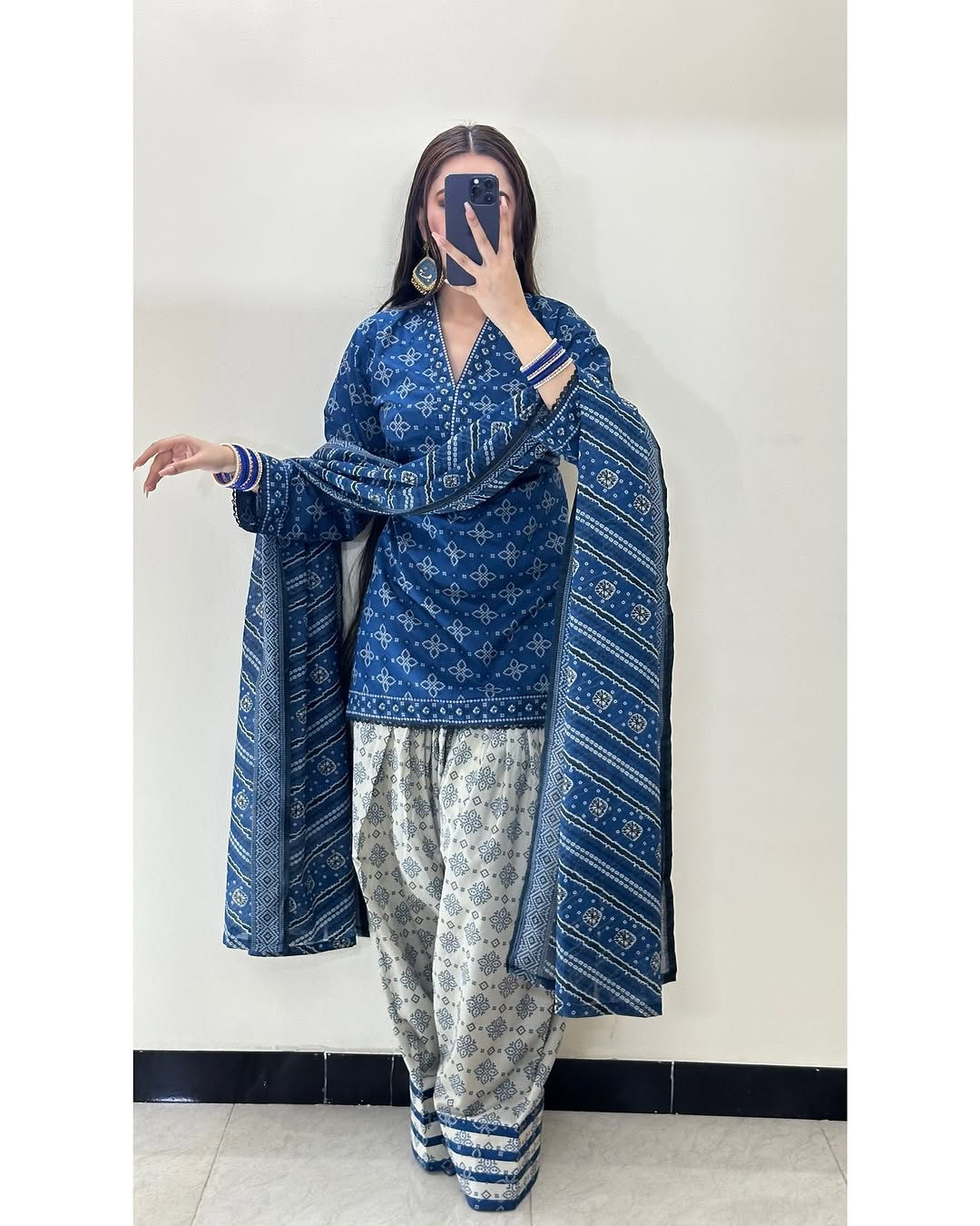 YOHO - Digital Printed 3 Pcs PREMIUM FABRIC | SUMMER FIT | STITCHED - 3215