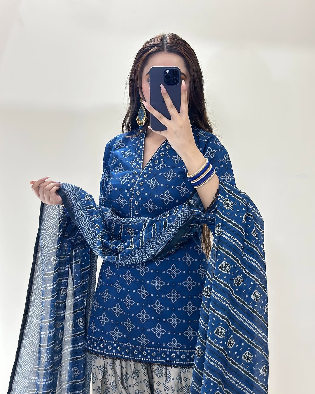 YOHO - Digital Printed 3 Pcs PREMIUM FABRIC | SUMMER FIT | STITCHED - 3215