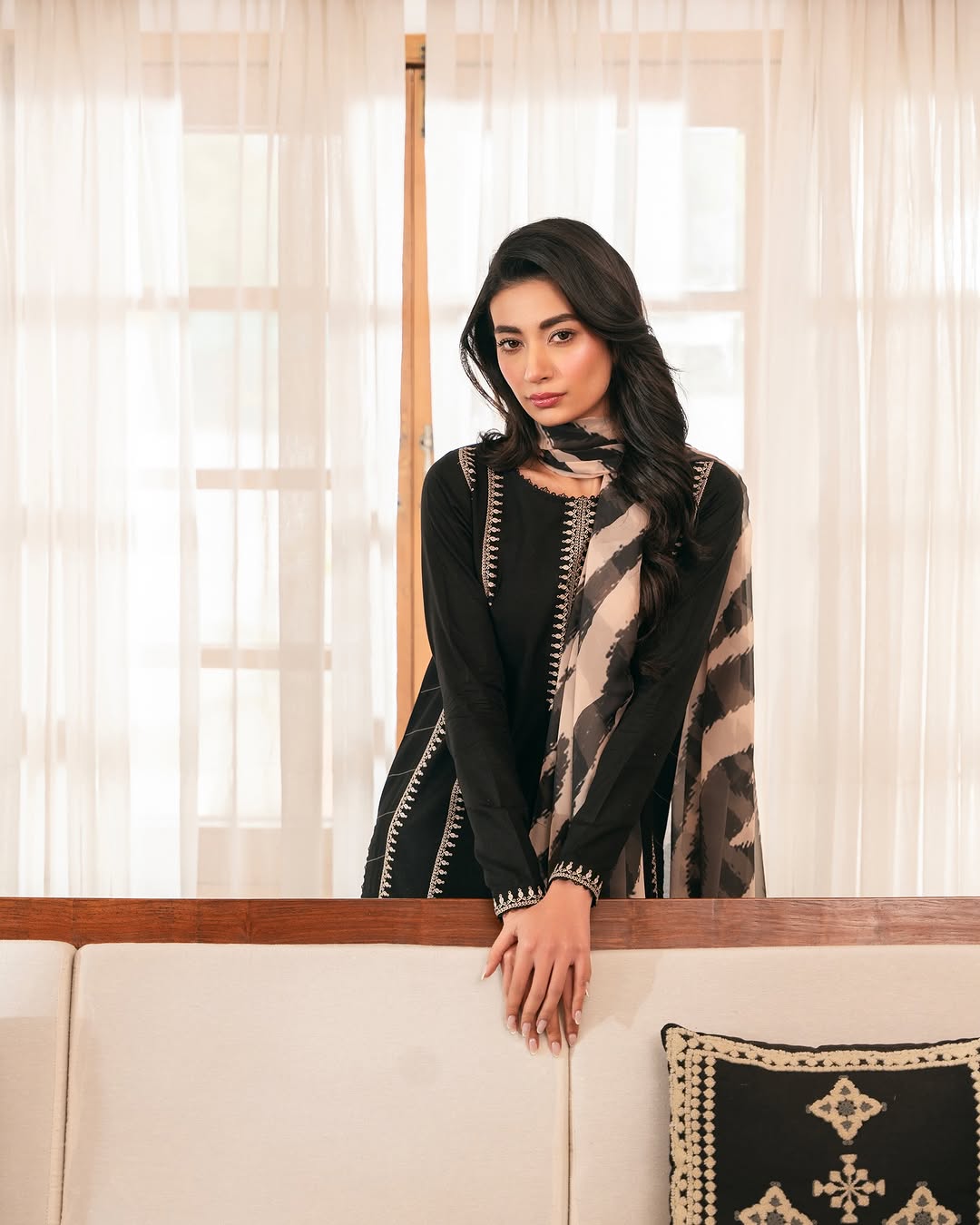 Wardha long Length (Embroidery 3 Pcs)