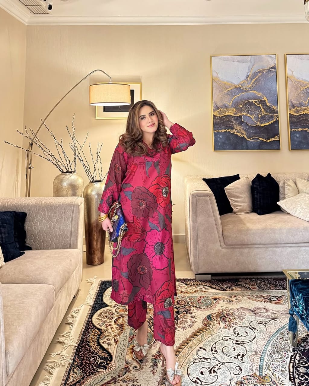 Vania - Digital Printed 3 Pcs PREMIUM FABRIC | SUMMER FIT | STITCHED - 3215