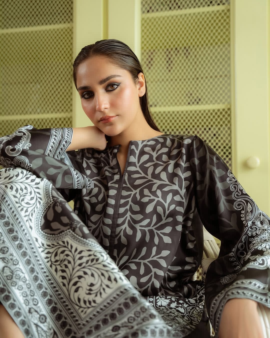 Komal Black Long Length (Digital 2 Pcs)