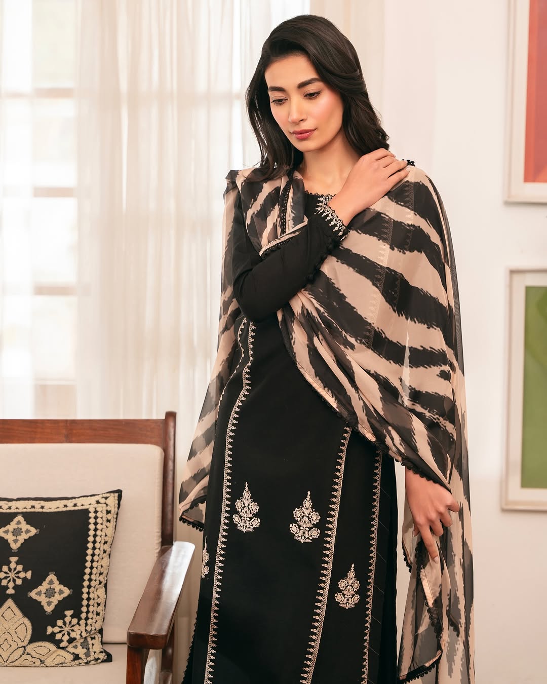 Wardha long Length (Embroidery 3 Pcs)