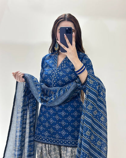 YOHO - Digital Printed 3 Pcs PREMIUM FABRIC | SUMMER FIT | STITCHED - 3215