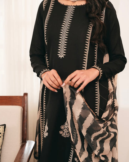 Wardha long Length (Embroidery 3 Pcs)