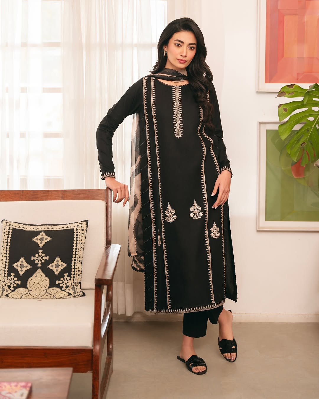 Wardha long Length (Embroidery 3 Pcs)